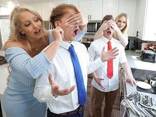Порно оргии зрелых дам